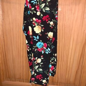 LuLaRoe Pants - ❌SOLD❌ NWT OS LLR Floral & Jaguar Printed Leggings LuLaRoe Pants - ❌SOLD❌ NWT OS LLR Floral & Jaguar Printed Leggings